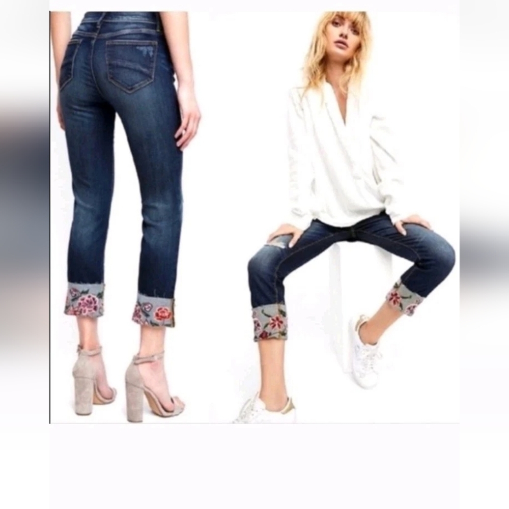 Driftwood Colette Classic Fit Jeans Embroidered Reverse Cuff Roses Mid Rise 28